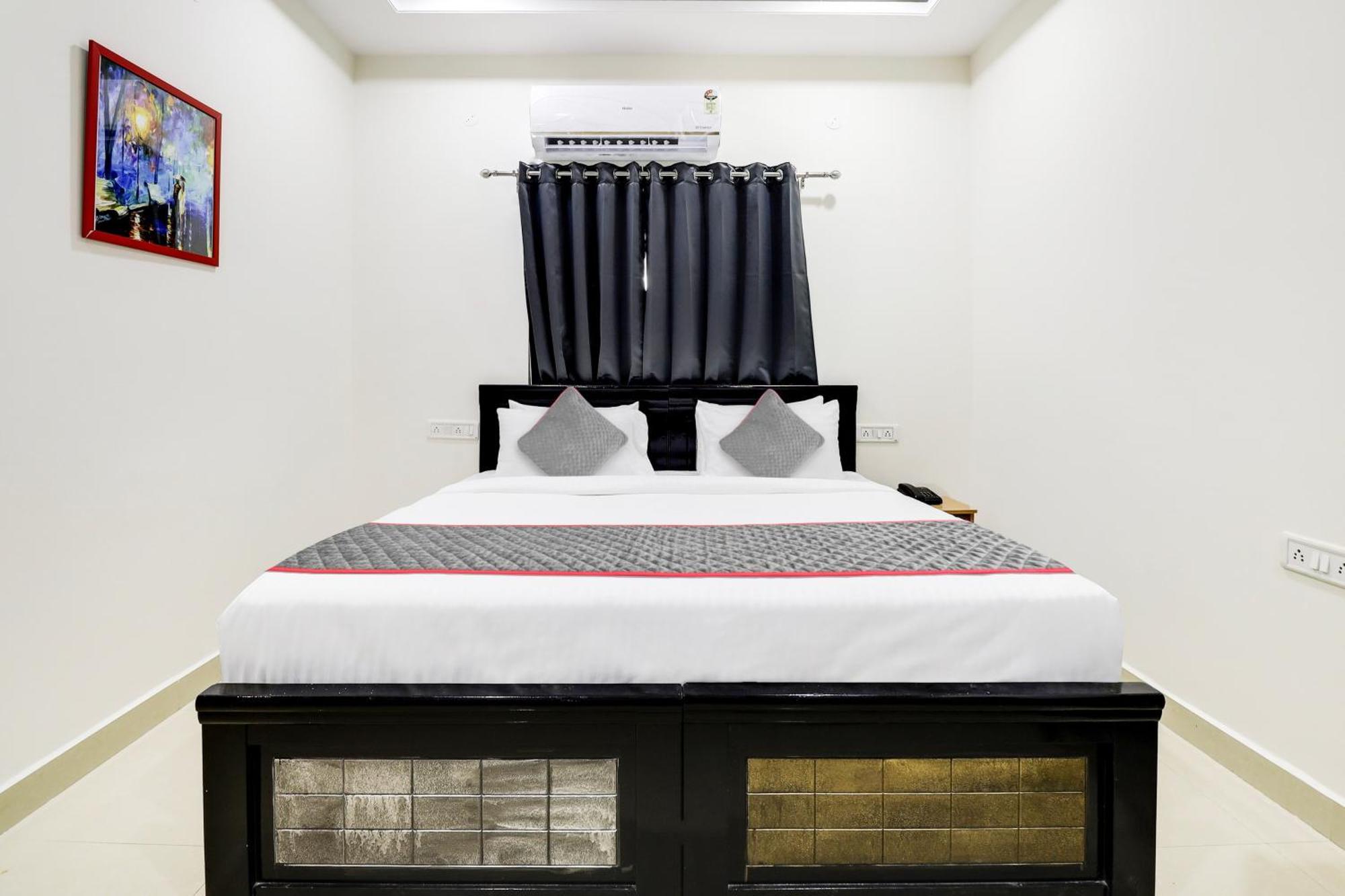 Super Townhouse De Alphabet Hotel Kukatpally Nexus Mall 海得拉巴 外观 照片