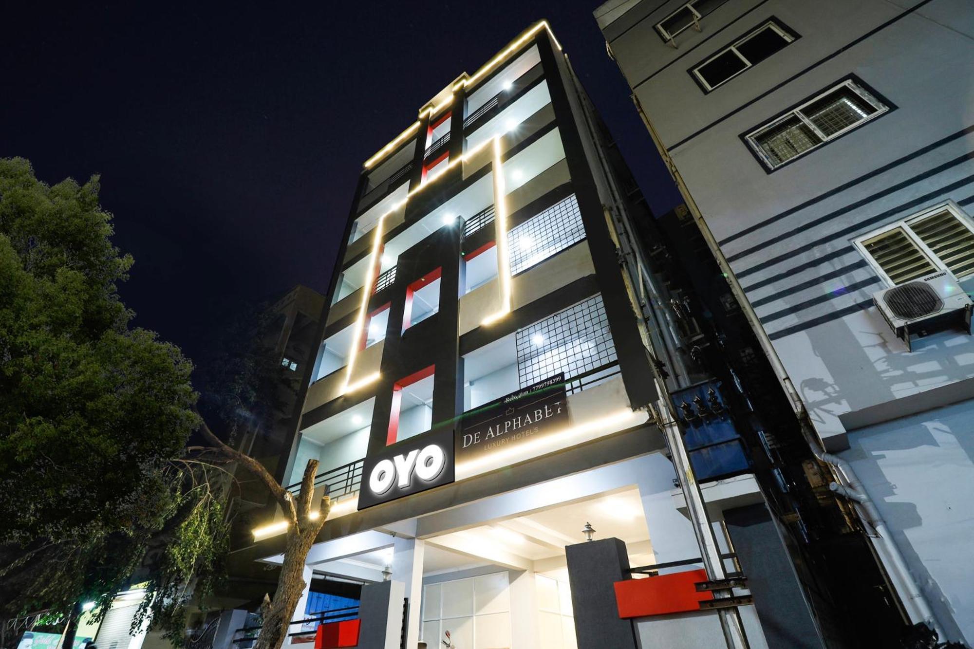 Super Townhouse De Alphabet Hotel Kukatpally Nexus Mall 海得拉巴 外观 照片